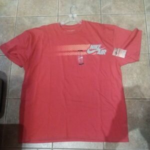 Nike Air Swoosh Logo T-Shirt Red Men’s XXL 337938-655 Vintage Rare NEW WITH TAGS
