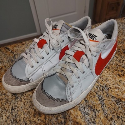Nike Blazer Low Jumbo Shoes Mens Size 11.5 White Red DQ8769-100 Swoosh Retro