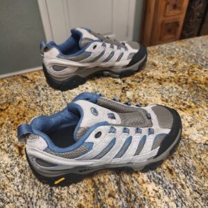 Merrell Performance Footwear Women's Hiking Shoes Size 7 US ID 2691795