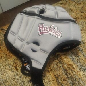 Game Breaker Washington Huskies Gray Soft Shell Helmet Adult Size XL