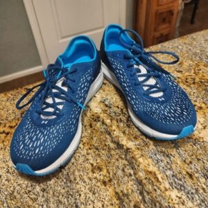 Under Armour Performance Pro Running Shoes Size 13 USA 3022586-404