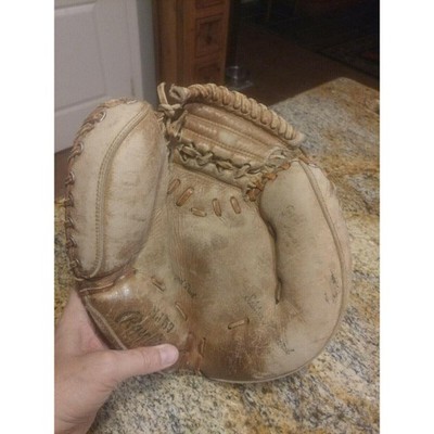 VINTAGE 1960s RAWLINGS ELSTON HOWARD MJ 57 Catcher’s Mitt Needs Repair