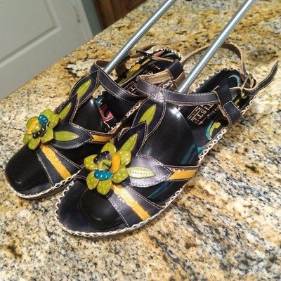 L’Artiste Spring Step Poolside Flower Leather Wedge Sandals Women's Sz 40 US 9