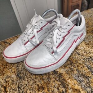 Rare Vans White Lightning Sneakers Size 7M ID 721454