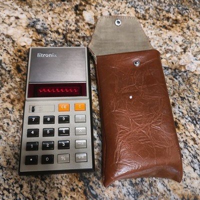Litronix 1101P Vintage Calculator 4VDC 300 MW With Cover