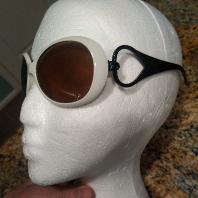 Womens Sunglass Oval White Silver Plastic Amber Lens CUTE!!