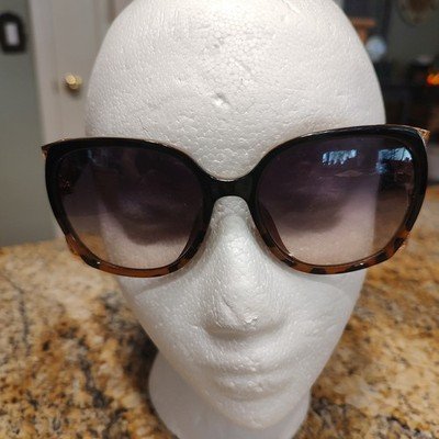 Jessica Simpson Oversized Vented Glam Sunglasses Black Tortoise J5686 OXTS