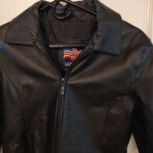 Vintage U.S.A. Leather Women's Sz M Motorcycle Jacket Black Full Zip Collared