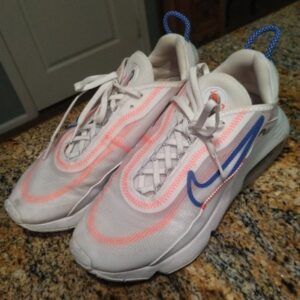 Nike Air Max 2090 White Racer Blue Crimson Sneakers CT1290-100 Womens US 9 Nice