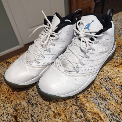 Air Jordan 11 Retro Sneakers Size 12 US Model 688975-117
