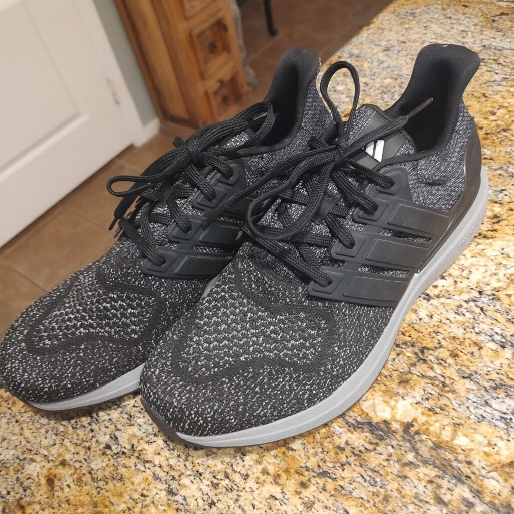 Adidas UltraDream DNA Men's Size 11 Athletic Shoes Black Gray Running Sneakers