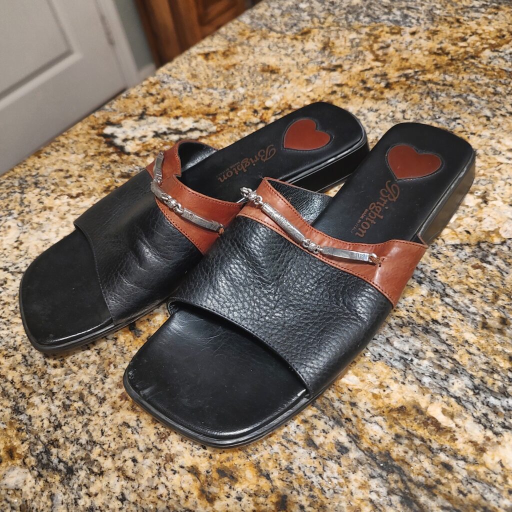 Brighton Womens Bahama Slide Sandals 7.5 M Black Brown Leather Gently Used