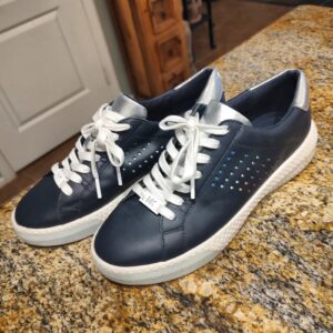 Michael Kors Women's 10M Navy Blue Silver Leather Accents Gently Used Sneakers