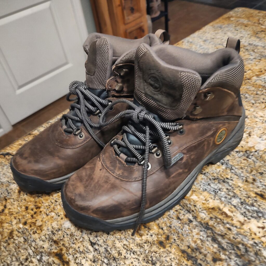 USED Timberland White Ledge A6046 Men's 9.5W Brown Waterproof Hiking Boots