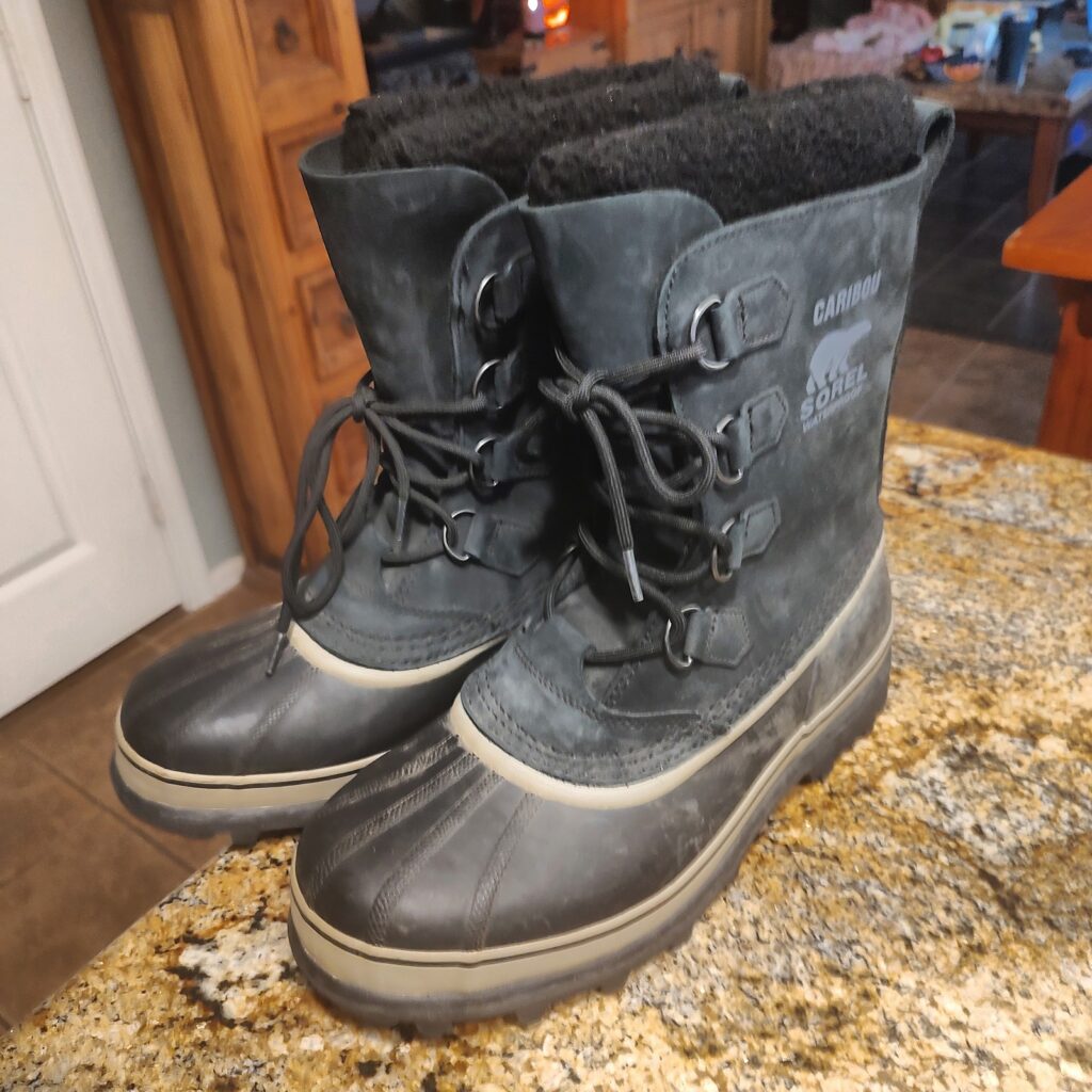 Sorel Caribou NM1000-014 Men's 10 Winter Boots Dark Grey Black Used