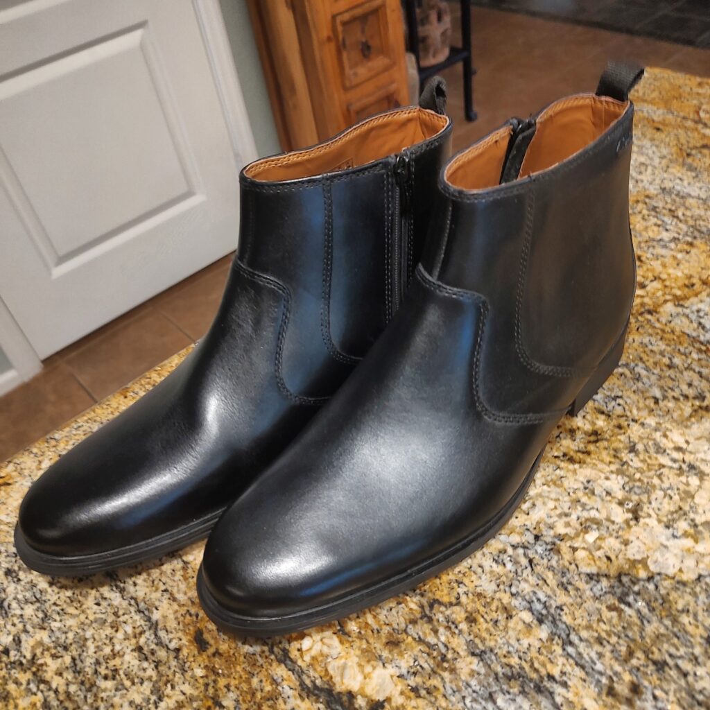 Clarks Men's Black Leather Ankle Boots Size 10 Excellent Condition