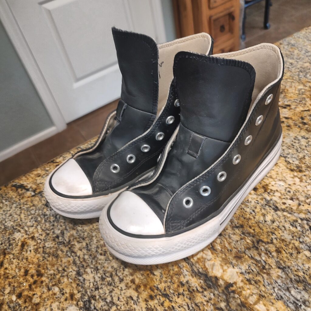 Converse A01015C Youth 3 Black Leather Platform High Top Sneakers Pre-Owned