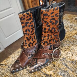 Jeffrey Campbell Ankle Boots 9.5 Leopard Calf Hair Patent Leather Excellent Used