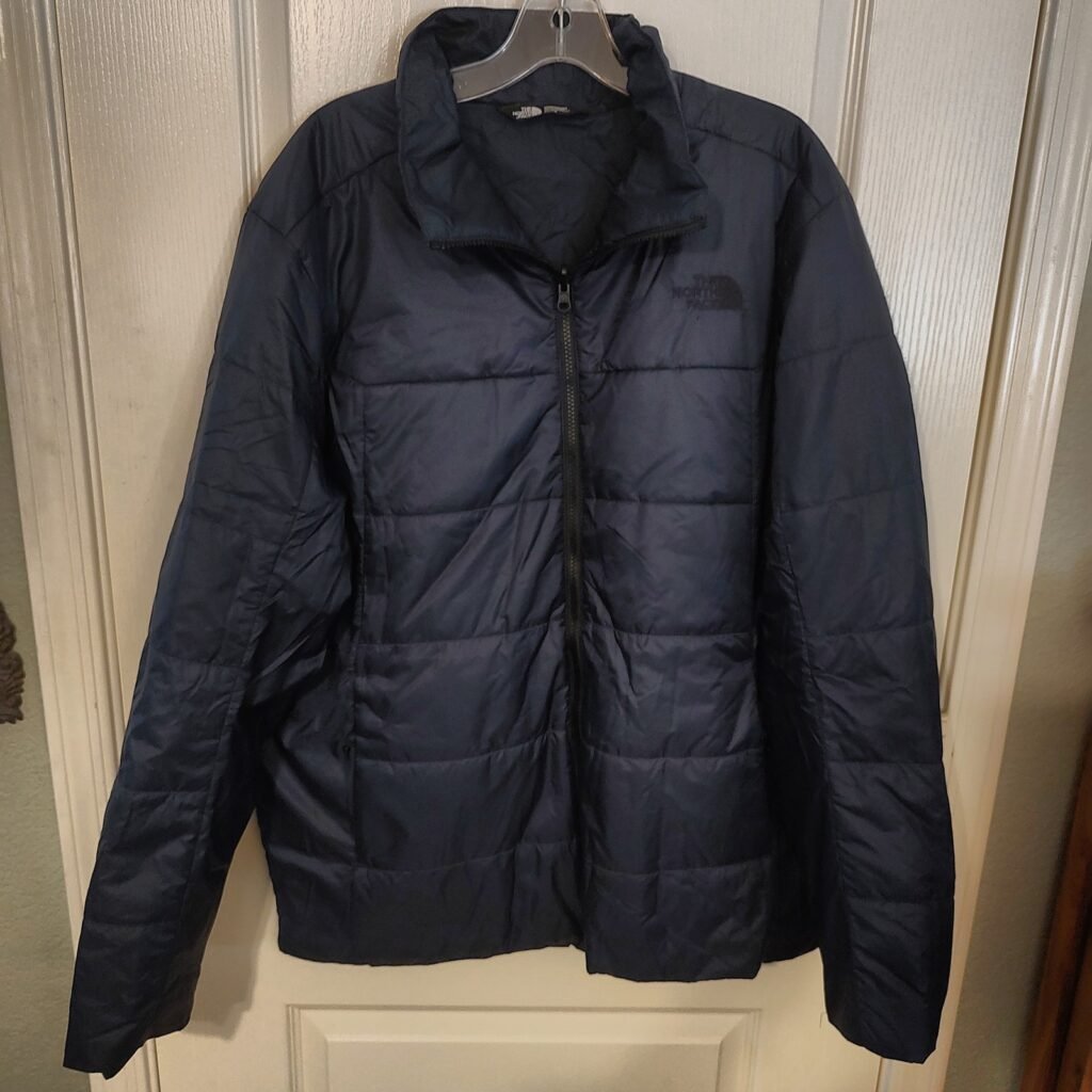The North Face Men's XL Dark Blue Puffer Jacket Excellent Condition
