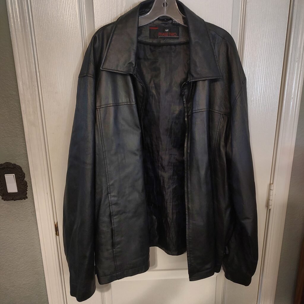 PHASE TWO Men's Black Leather Jacket Vintage Outerwear Gently Used Coat