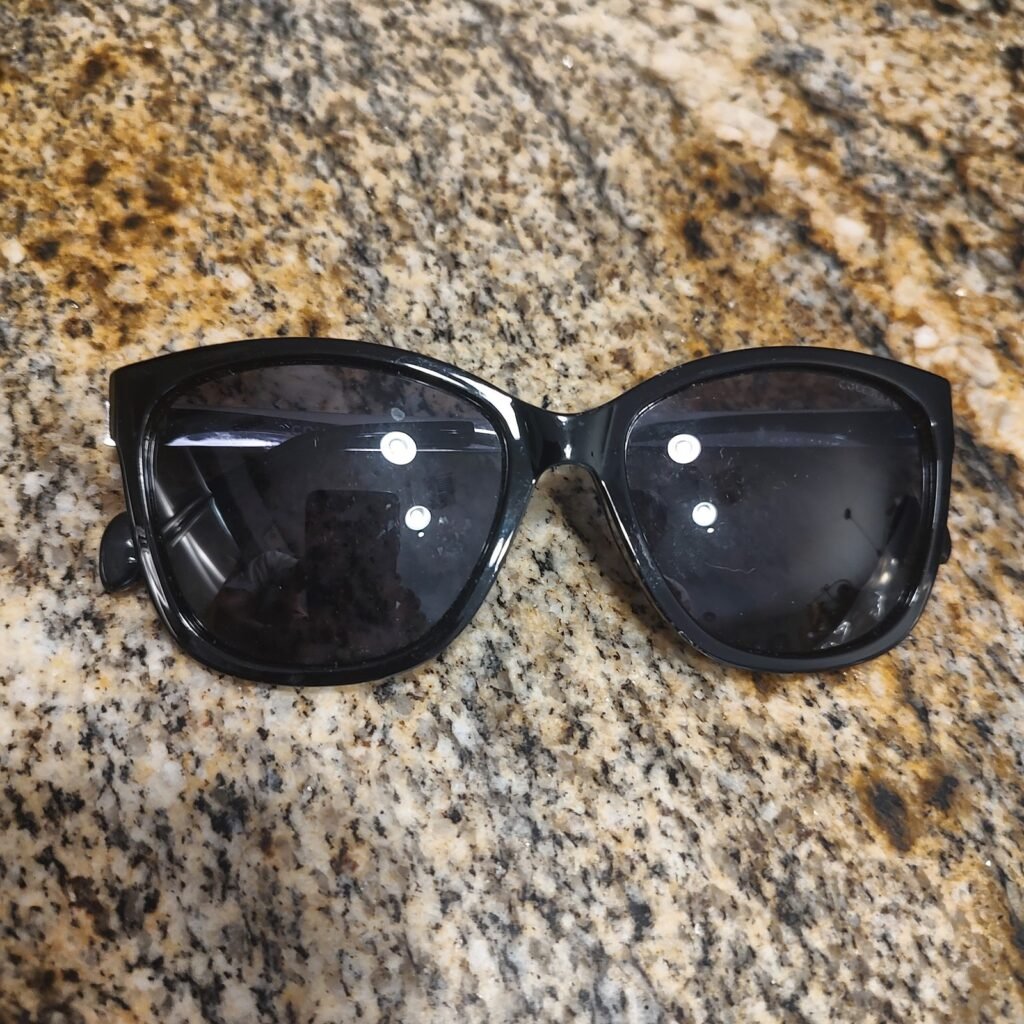 COLE HAAN CH9001 Unisex Black Plastic Metal Square Sunglasses 57mm Gently Used