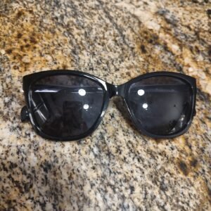 COLE HAAN CH9001 Unisex Black Plastic Metal Square Sunglasses 57mm Gently Used
