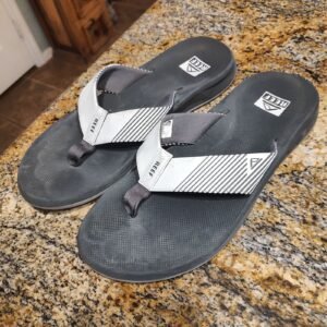 Reef Phantom II Men's Flip Flops US 12 Grey White Sandals Used Condition